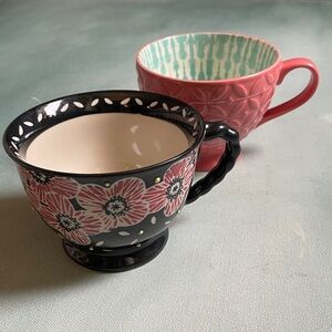Signature Housewares Textured Mug 12 oz. + Bonus Mug